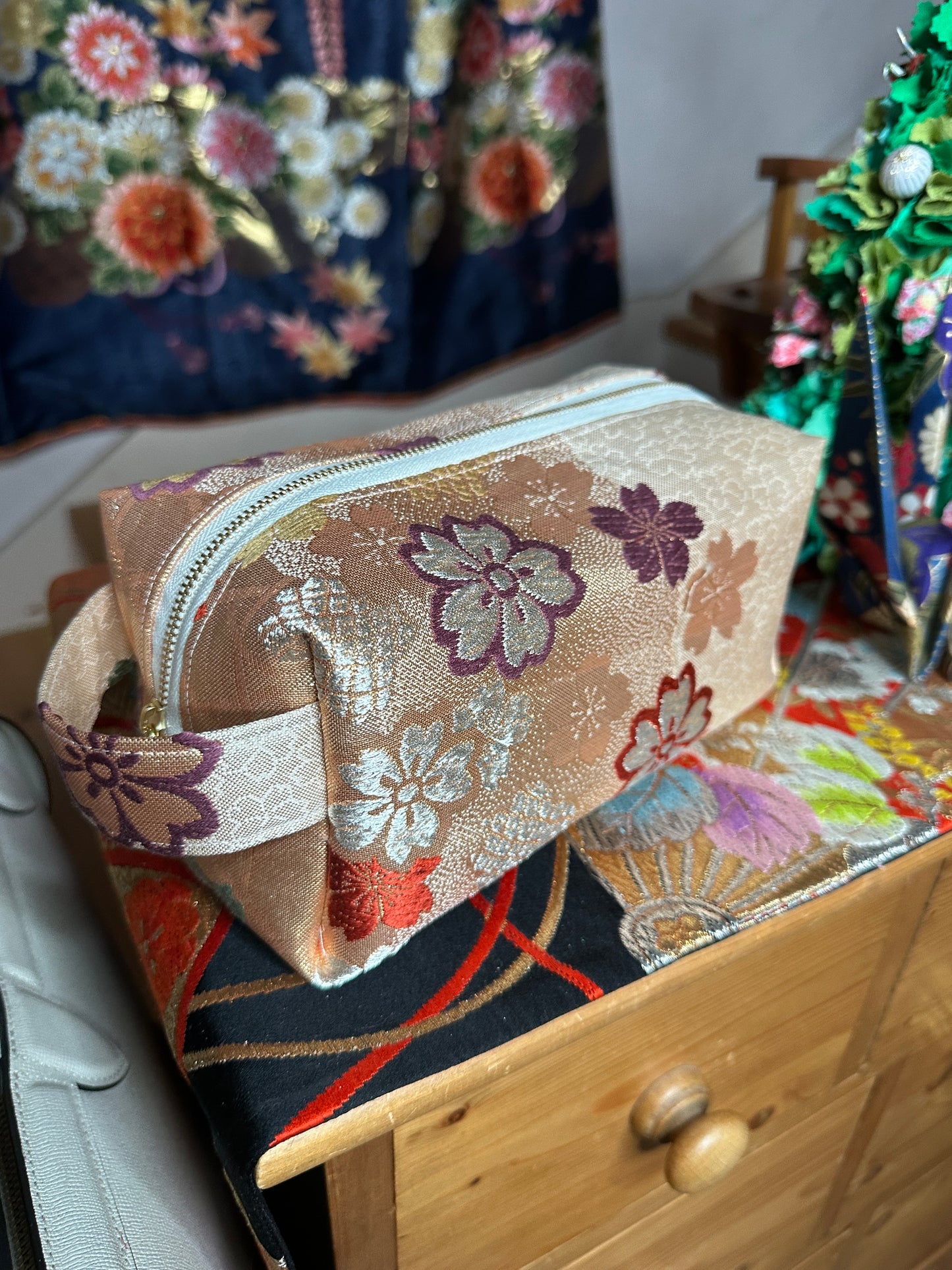 Trousse de toilette pochette en Obi japonais en soie