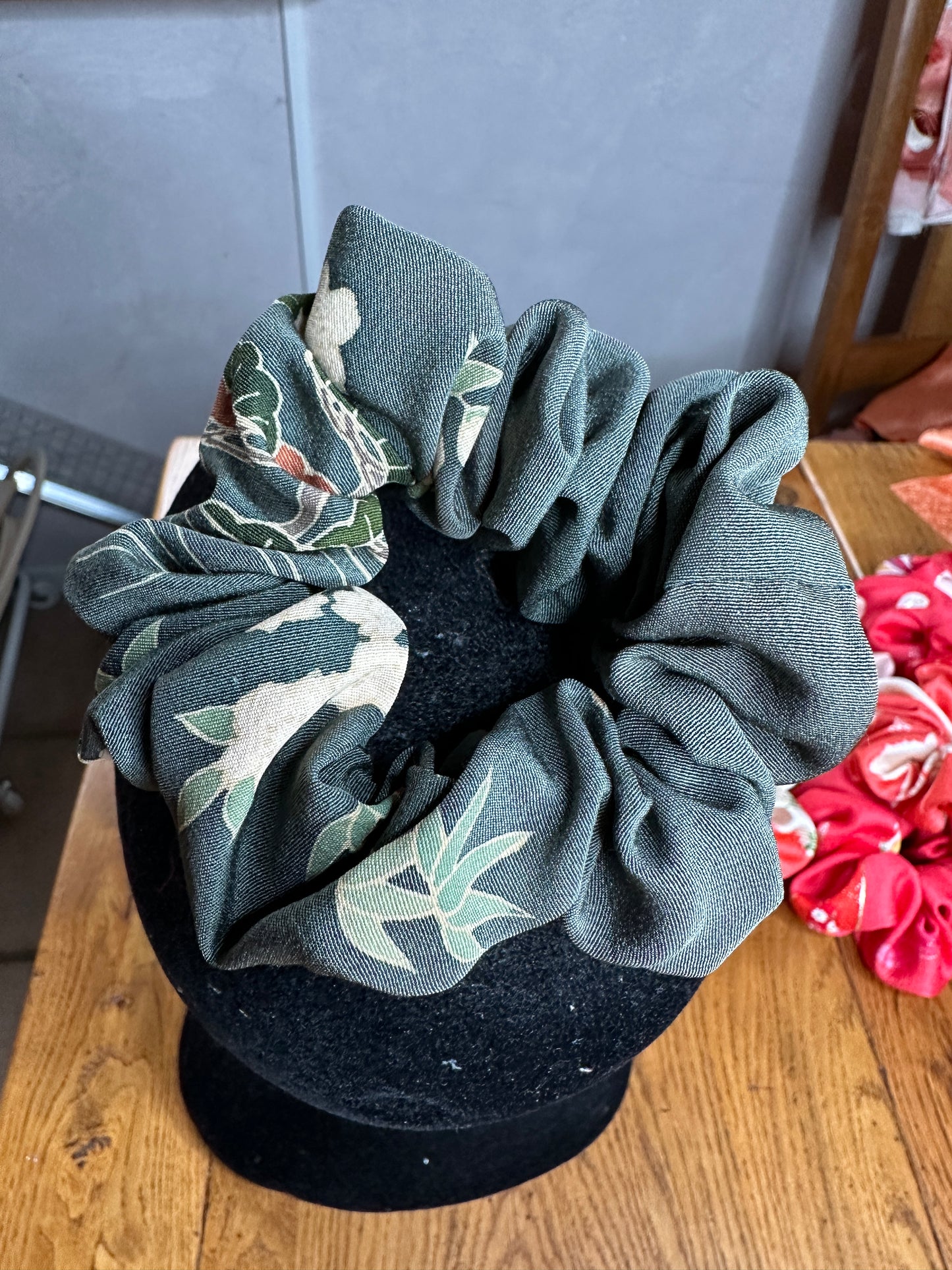 Chouchou kimono japonais tomesode en soie