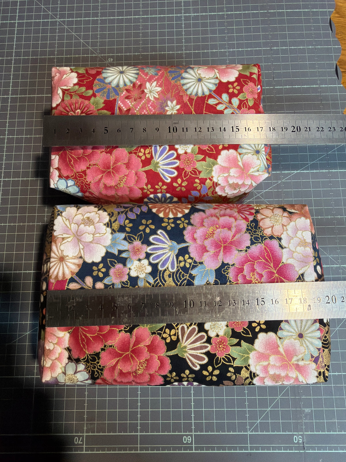Lot de 2 Corbeille à pain ,bijou , biscuits,double face tissu en soie et tissu japonais en coton