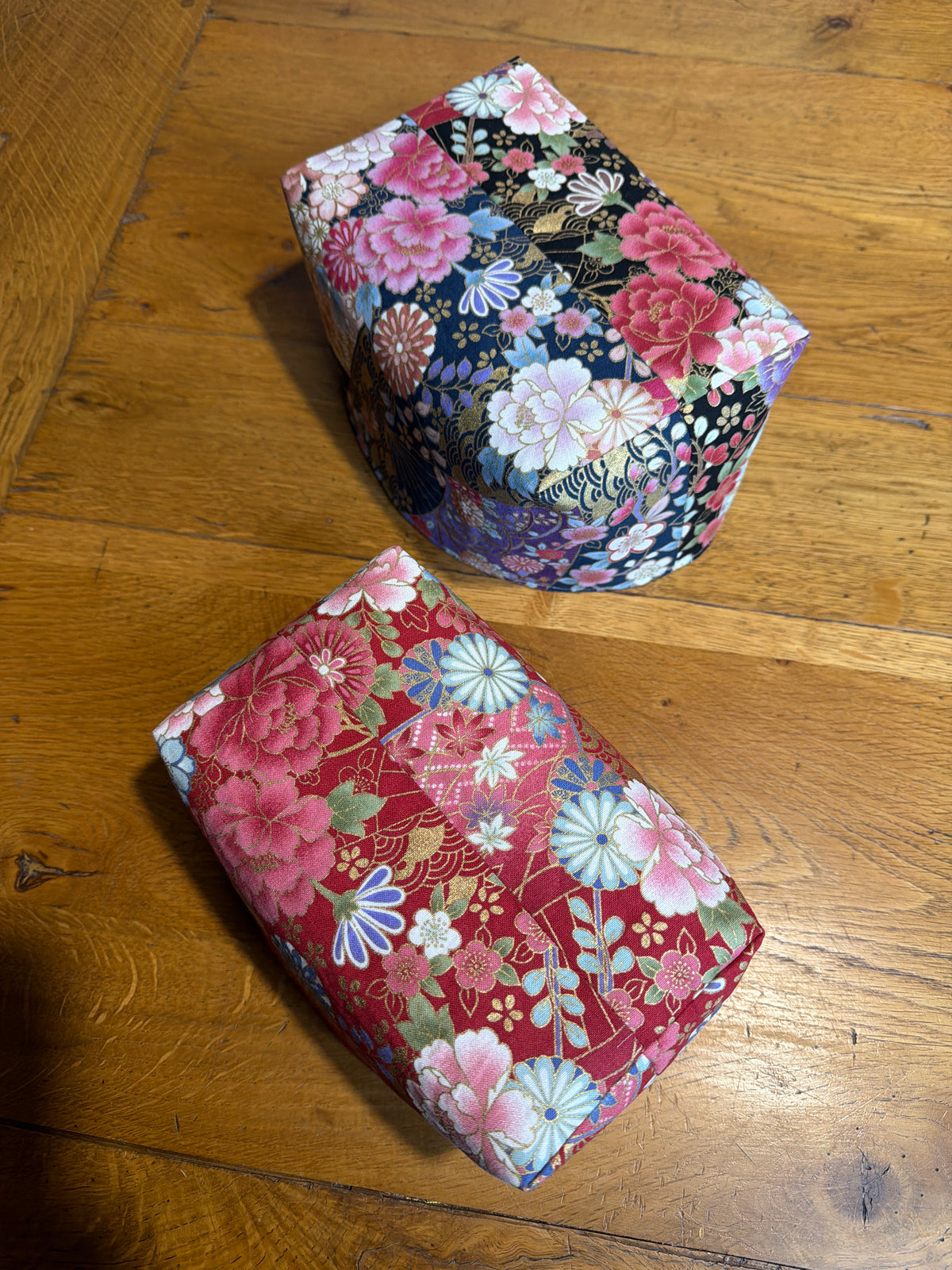 Lot de 2 Corbeille à pain ,bijou , biscuits,double face tissu en soie et tissu japonais en coton
