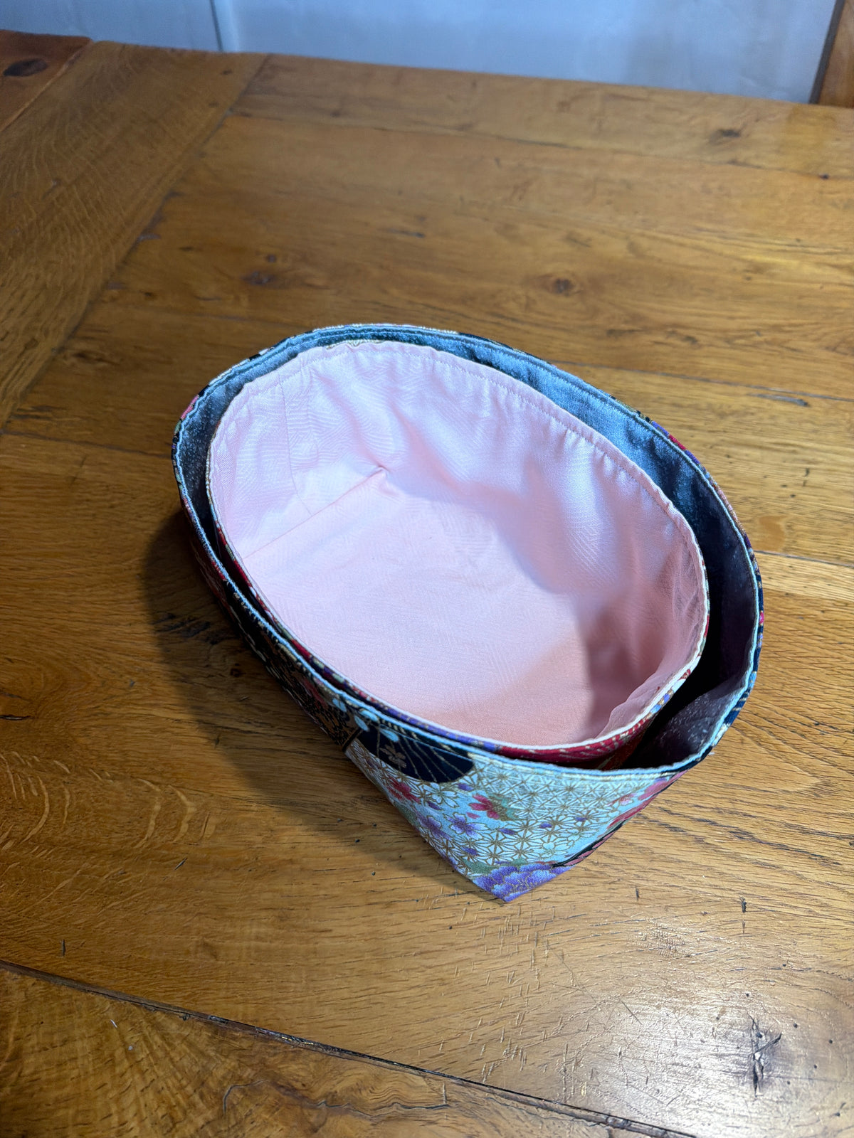 Lot de 2 Corbeille à pain ,bijou , biscuits,double face tissu en soie et tissu japonais en coton